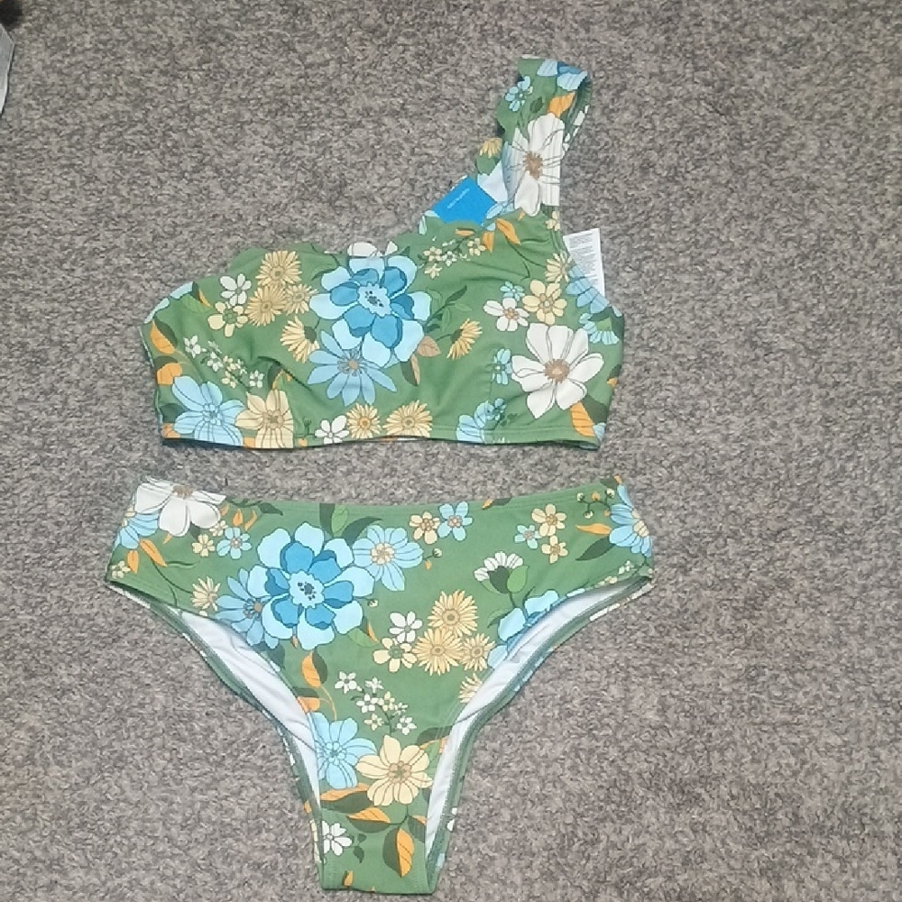 Cupshe Green Floral Bikini